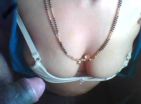 Fuck My Indian GF pleased to share with you xxx picture gallery with Indian Babe in sex scene