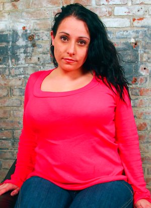 Cosmid pleased to share with you a free picture gallery with Chey demonstrating superb shape